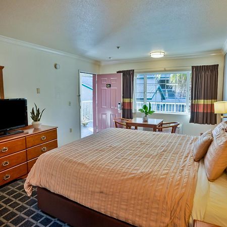 Creekside Inn & Suites Willits Eksteriør billede