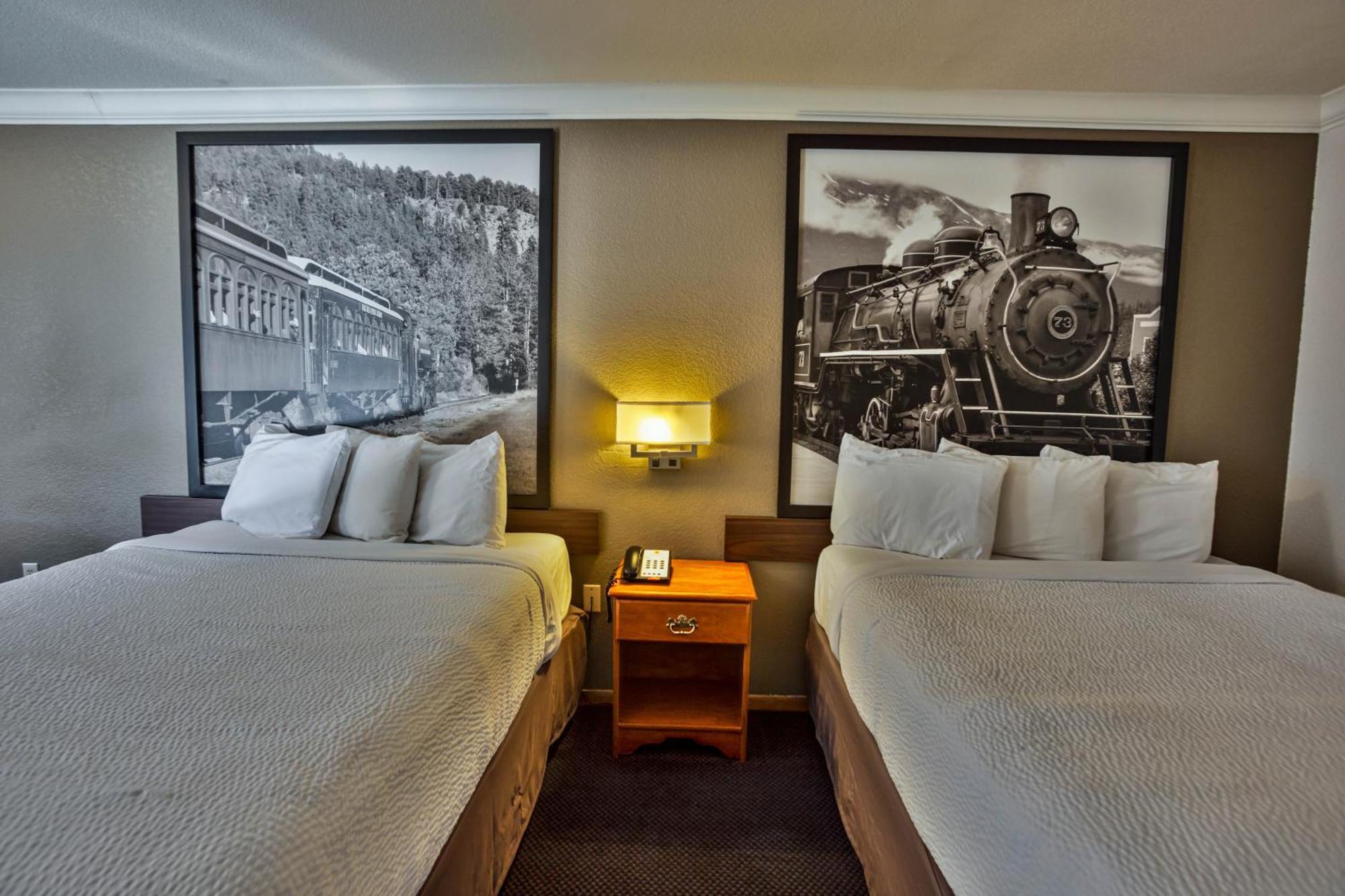 Creekside Inn & Suites Willits Eksteriør billede