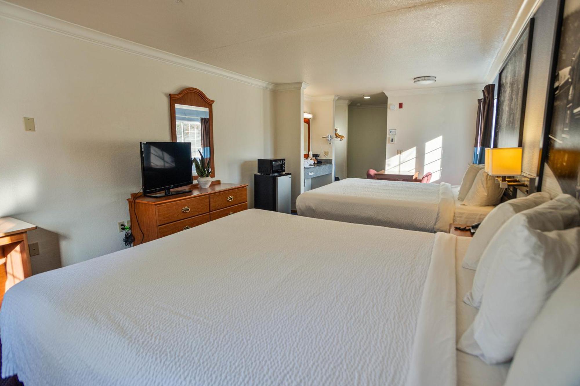 Creekside Inn & Suites Willits Eksteriør billede